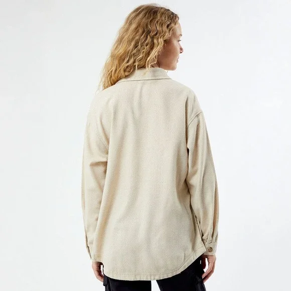 Rhythm | Oyster Knit Oversized Relaxed Fit Shacket Top in Cream‎ Size Small - Picture 3 of 10